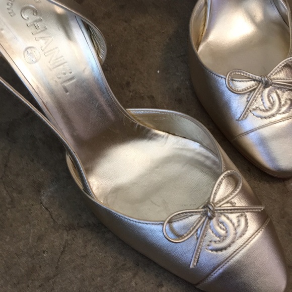 CHANEL Shoes - NEW Chanel Gold Slingback Pumps Size 39/8.5
